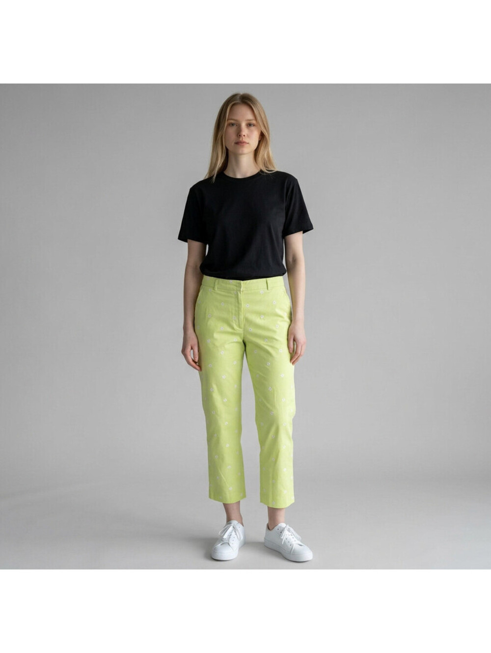 JM Collection Cropped Pants Women 10 Green Floral Embroidered Mid Rise Casual